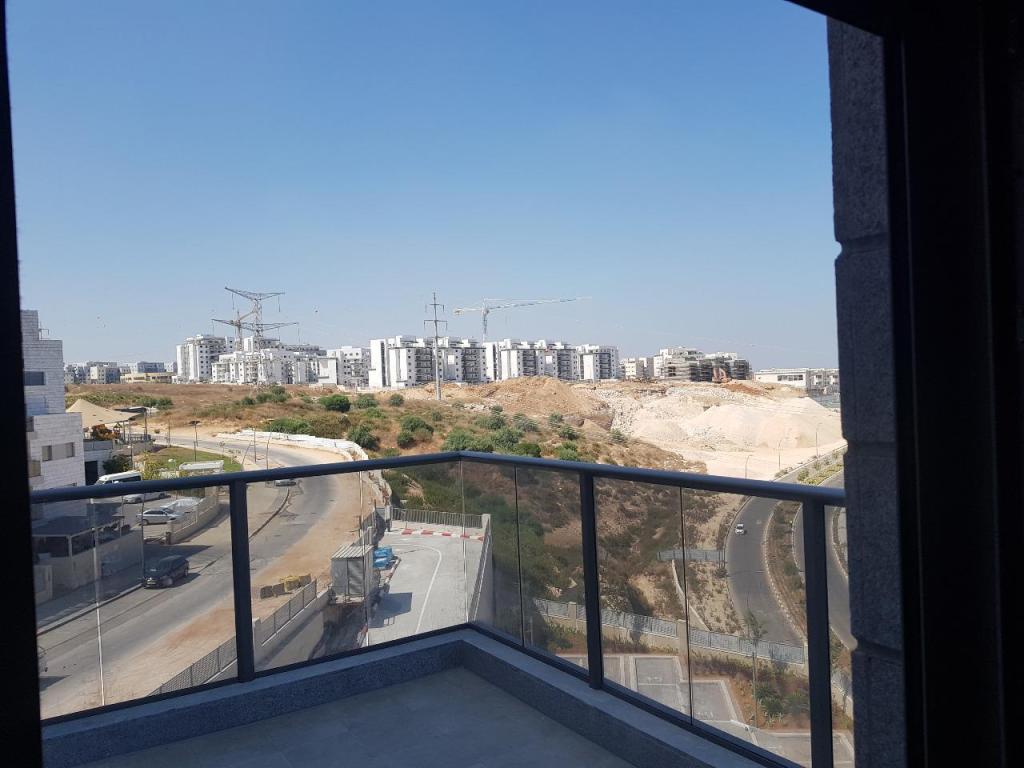 אל הנכס אל הנכס