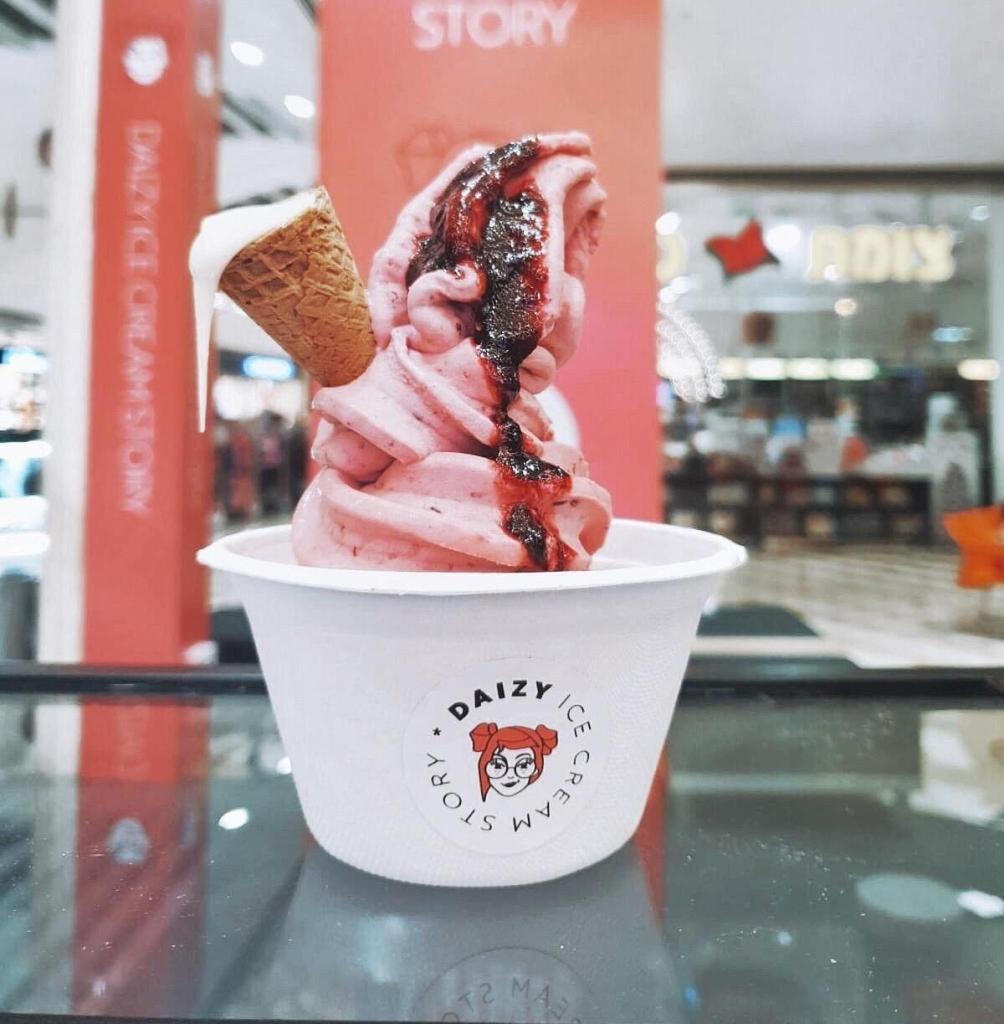 דייזי סטורי דייזי סטורי