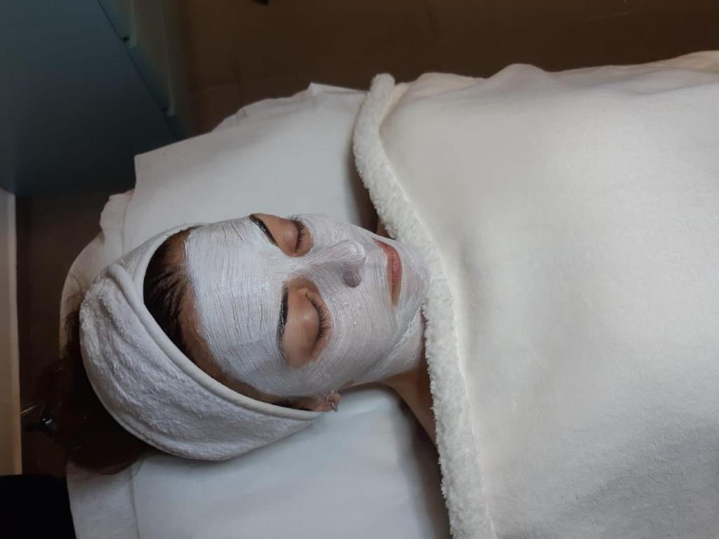 עדי פרץ עדי פרץ