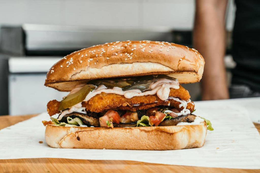 בר אוכל בשכונה BALI בר אוכל בשכונה BALI