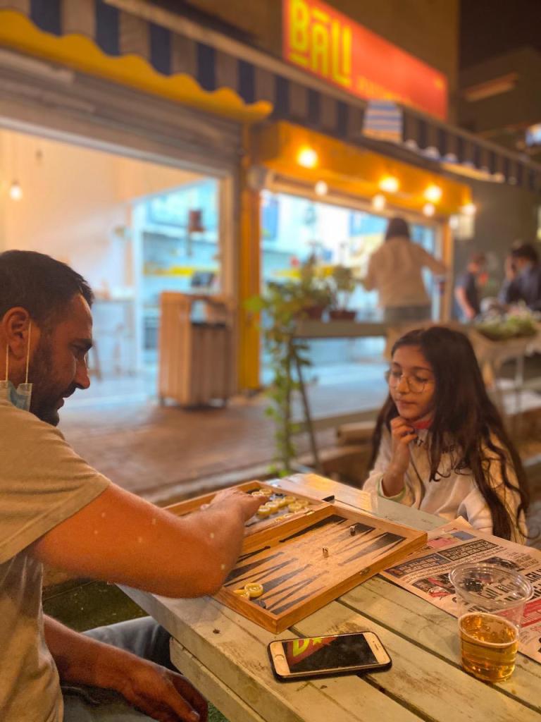 בר אוכל בשכונה BALI בר אוכל בשכונה BALI