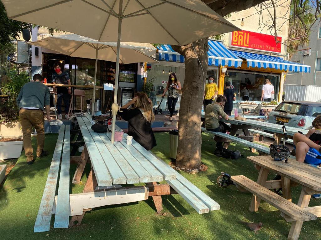 בר אוכל בשכונה BALI בר אוכל בשכונה BALI