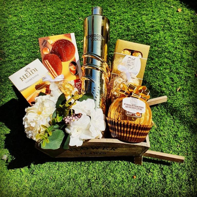 Regalo מארזי בוטיק Regalo מארזי בוטיק