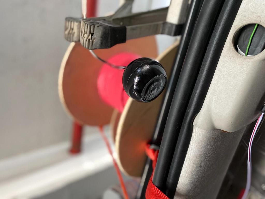 Touch שרותי מתח נמוך Touch שרותי מתח נמוך