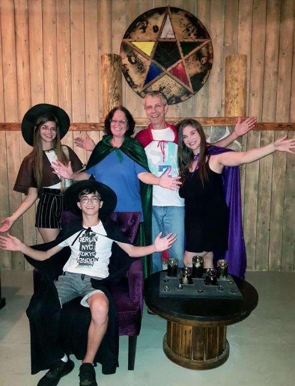 ספר הצללים ספר הצללים