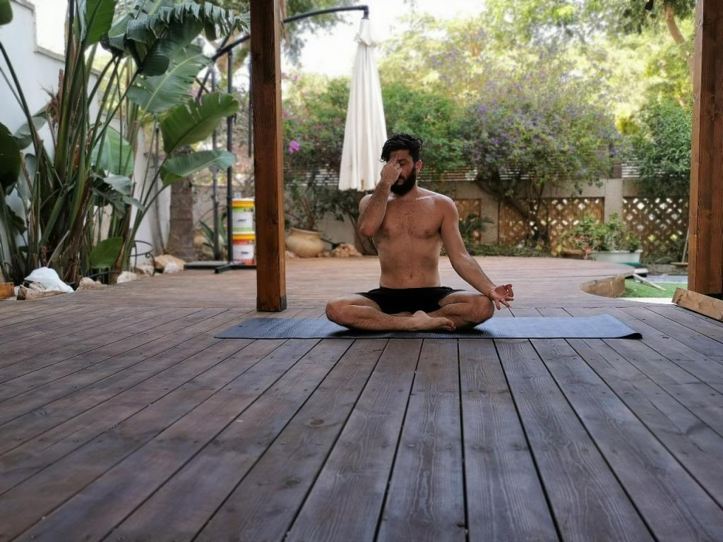 אשטה יוגה אשטה יוגה