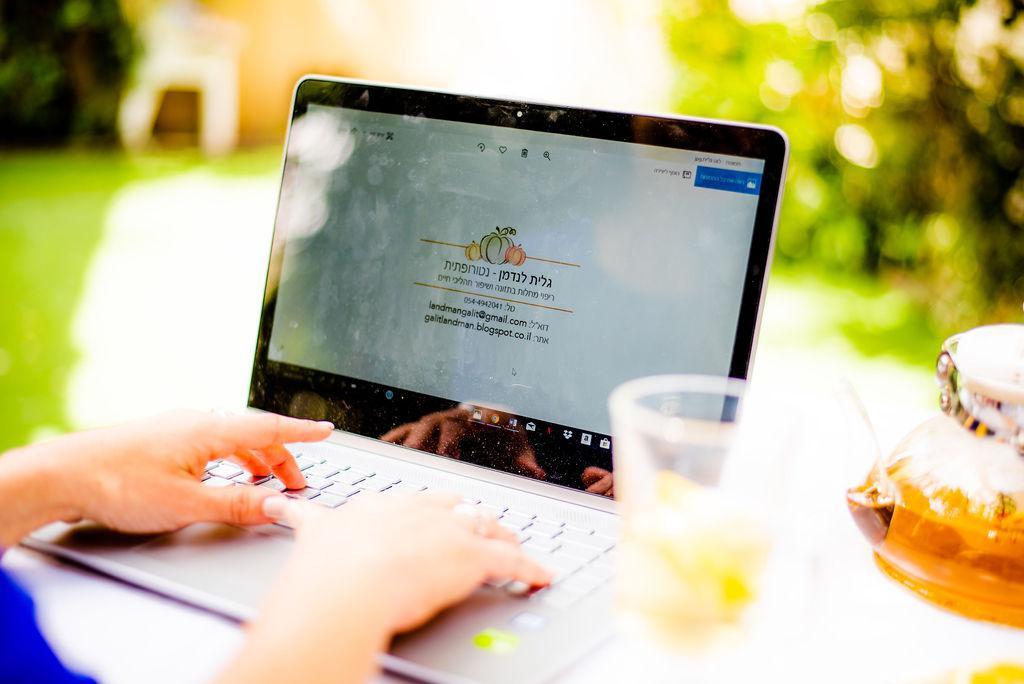 גלית לנדמן גלית לנדמן