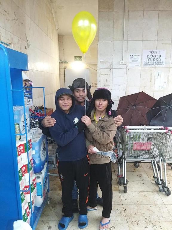 סופר במושבה סופר במושבה