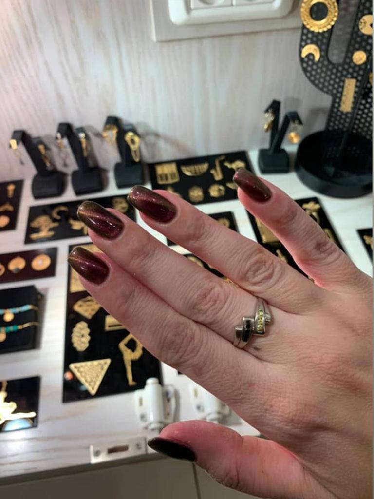 WOMANLY וומנלי WOMANLY וומנלי