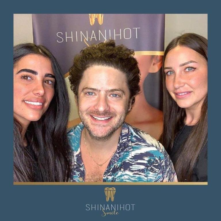 שינניהוט סמייל שינניהוט סמייל