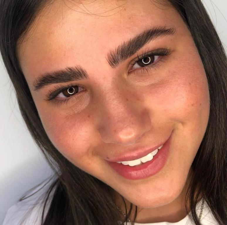 שלי טויזר שלי טויזר