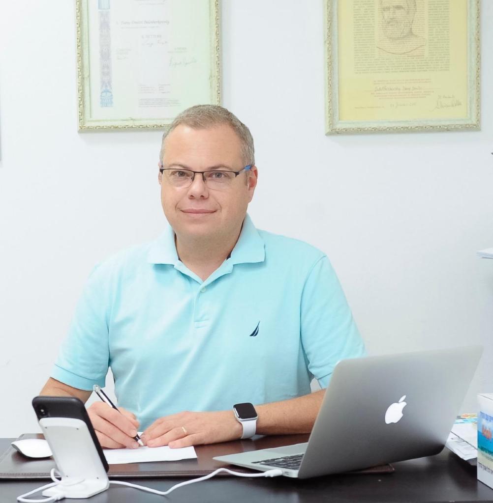 ד"ר דני בלוצרקובסקי ד"ר דני בלוצרקובסקי