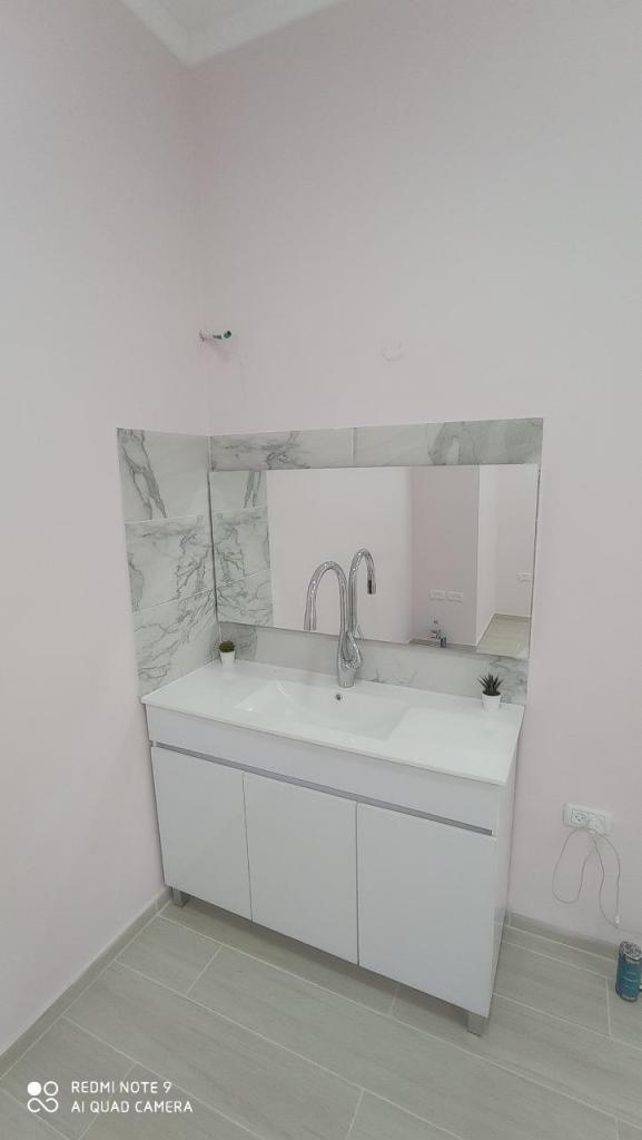 אדוארד למקוב אדוארד למקוב