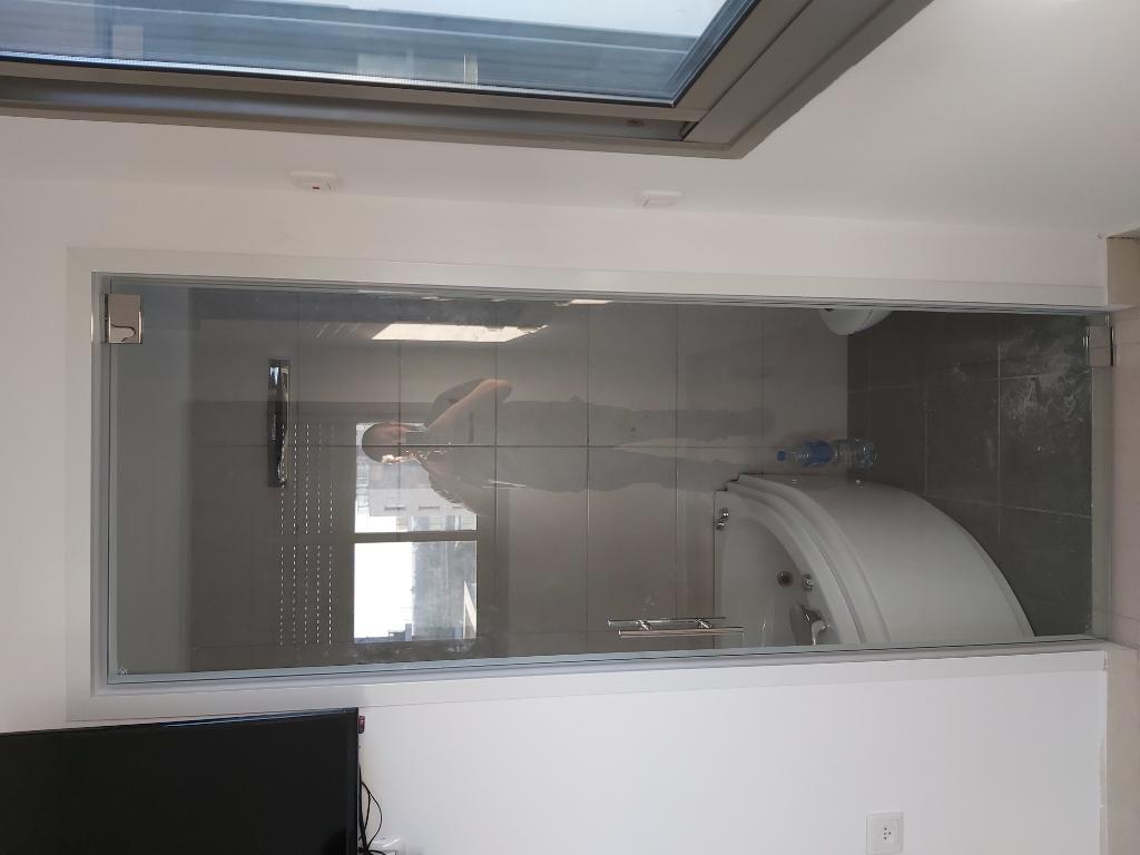 ל.ש. זכוכית ל.ש. זכוכית