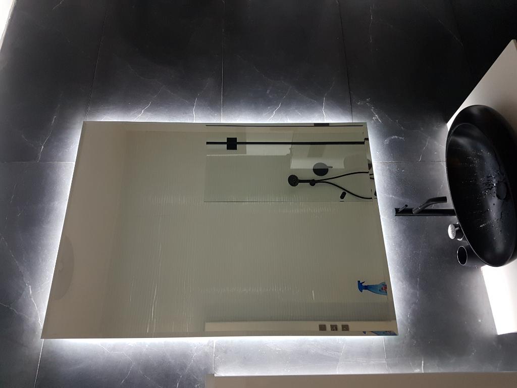 ל.ש. זכוכית ל.ש. זכוכית