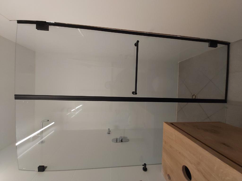 ל.ש. זכוכית ל.ש. זכוכית