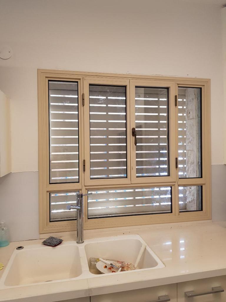 תריסי גבי תריסי גבי