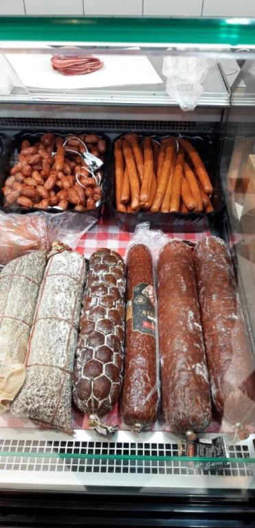 מעדניית האחים רפאלי מעדניית האחים רפאלי