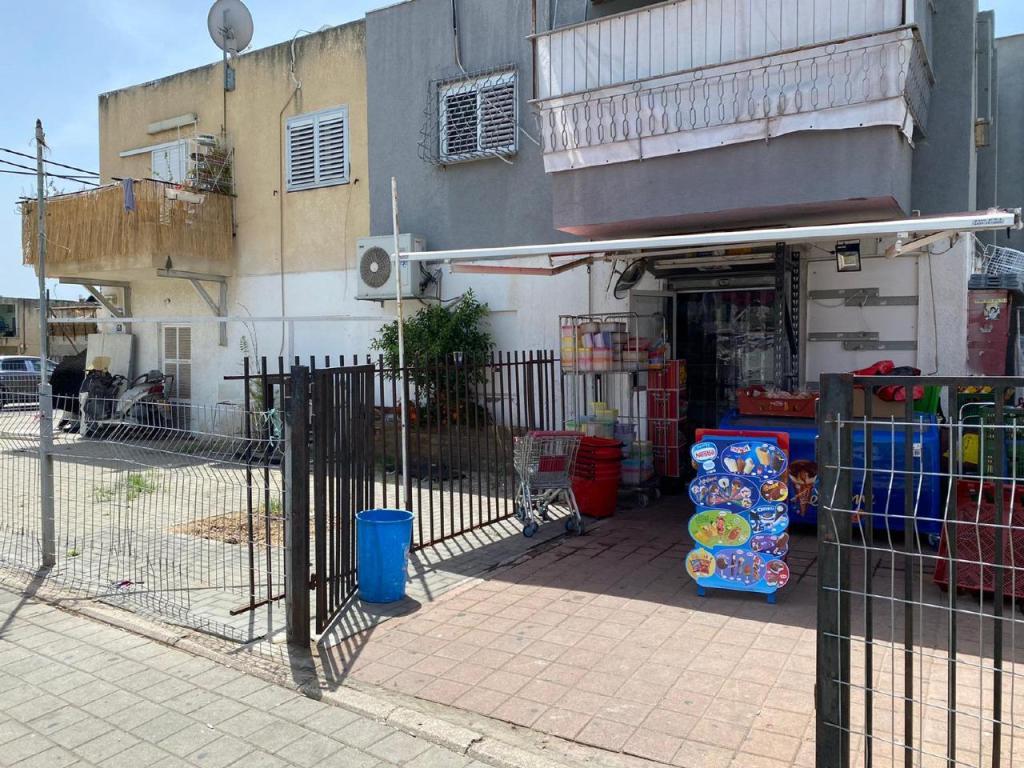 מינימרקט ניסנוב מינימרקט ניסנוב