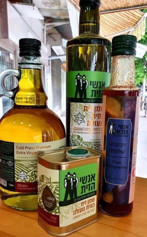 המוציא לחם המוציא לחם