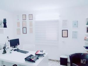 ג'יריס אביר עו"ד ומגשרת