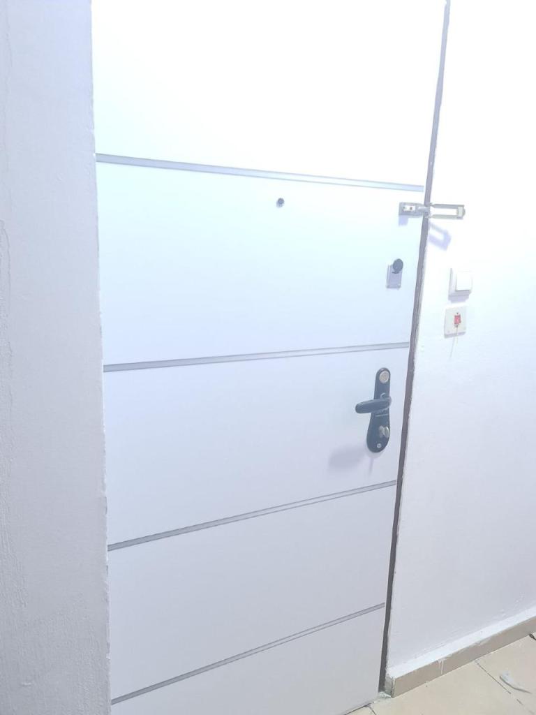 רפי המנעולן רפי המנעולן