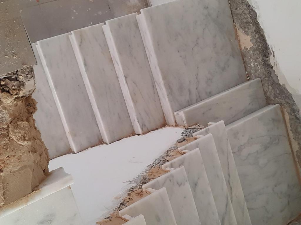 מדרגות ושיש כרים מדרגות ושיש כרים