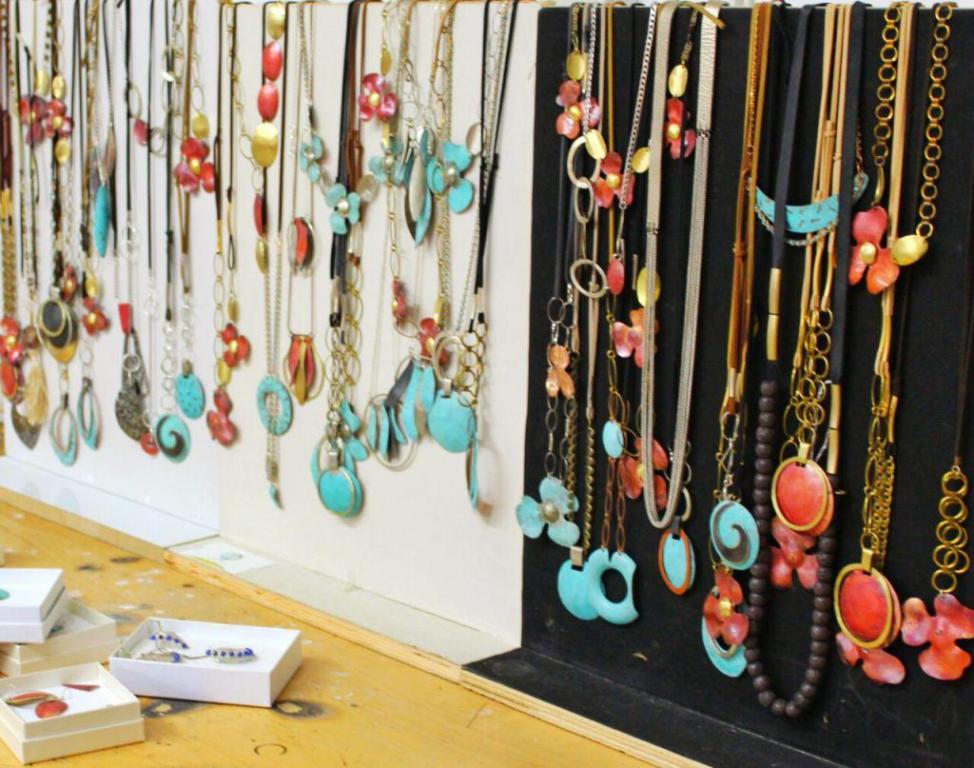 דלית פלד צורפות דלית פלד צורפות