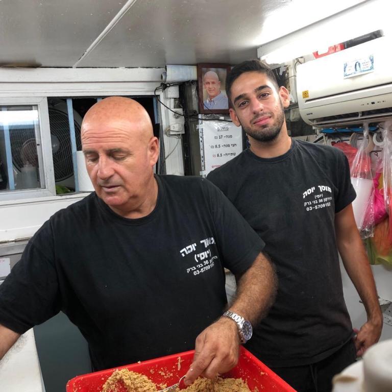 פלאפל כדורי הבוטקה כחול פלאפל כדורי הבוטקה כחול