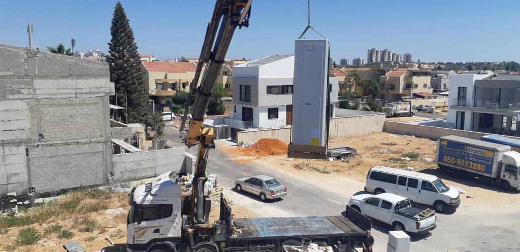 מאי מערכות מאי מערכות