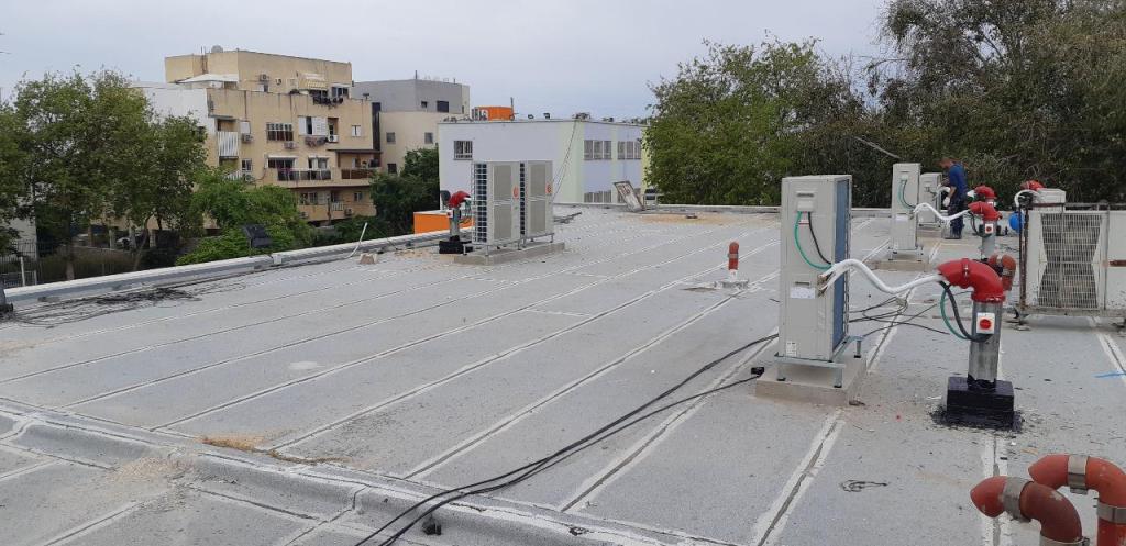 מאי מערכות מאי מערכות