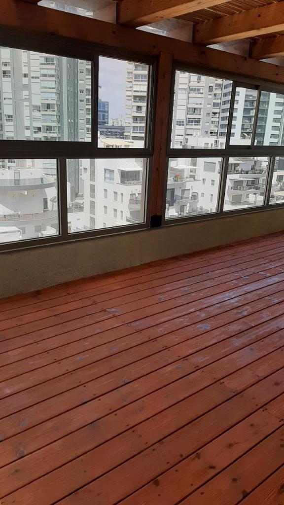 טוביה אלגזר טוביה אלגזר