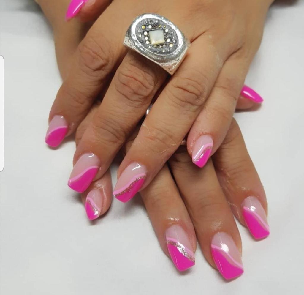 קלי ציפורניים קלי ציפורניים