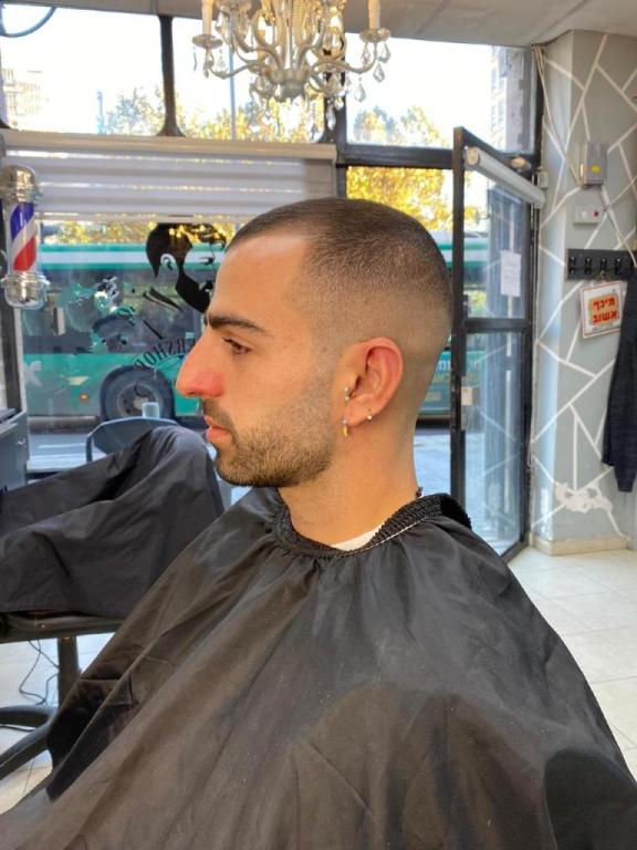 מספרת אביחי לוי מספרת אביחי לוי