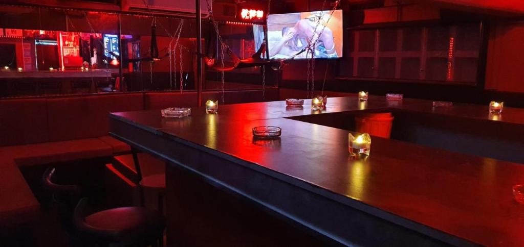 לוקאס בקריות לוקאס בקריות