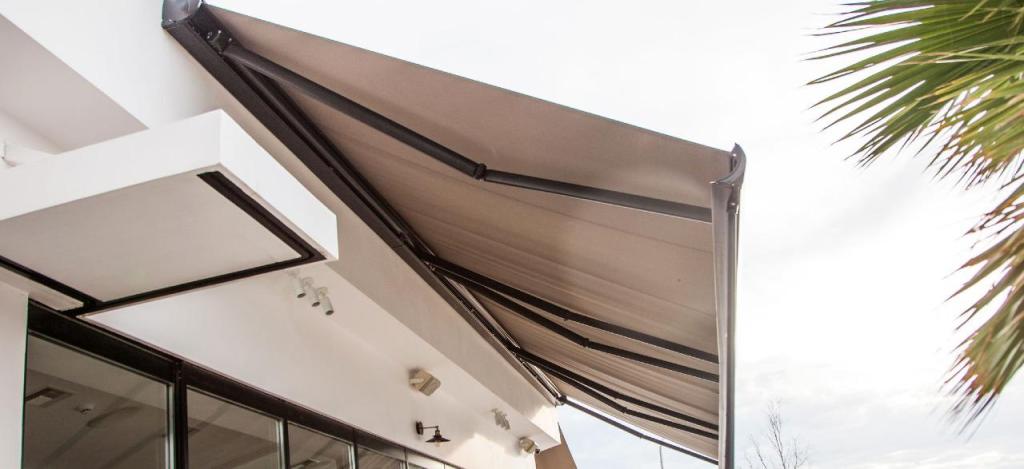 א.ת. מוצרי ברזנט וסוככים א.ת. מוצרי ברזנט וסוככים