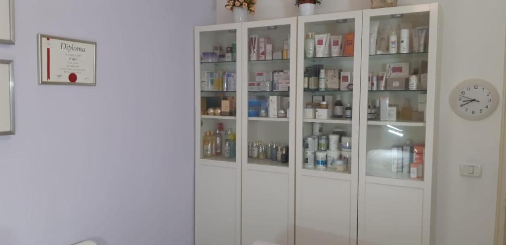 ליזט קוסמטיקאית ליזט קוסמטיקאית