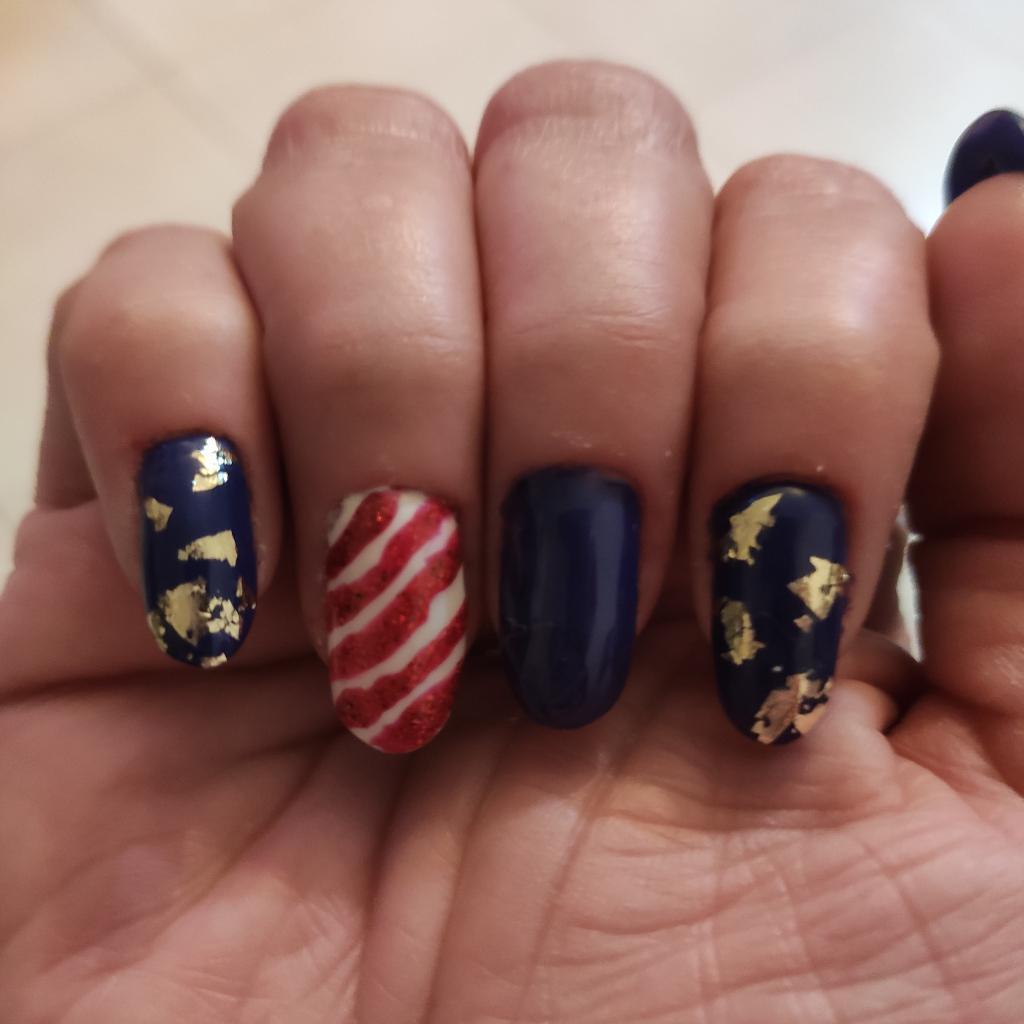 ליזה טיפוח ציפורניים ליזה טיפוח ציפורניים