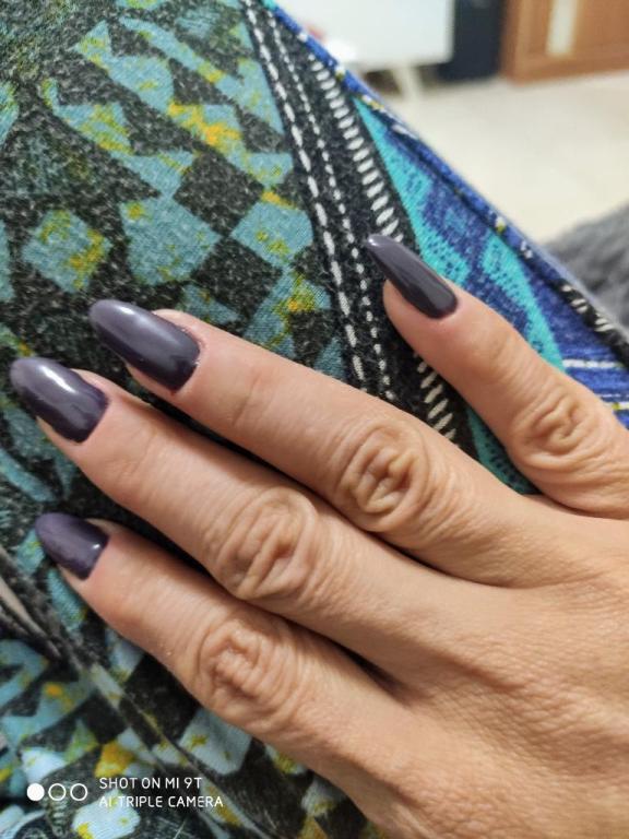 ליזה טיפוח ציפורניים ליזה טיפוח ציפורניים