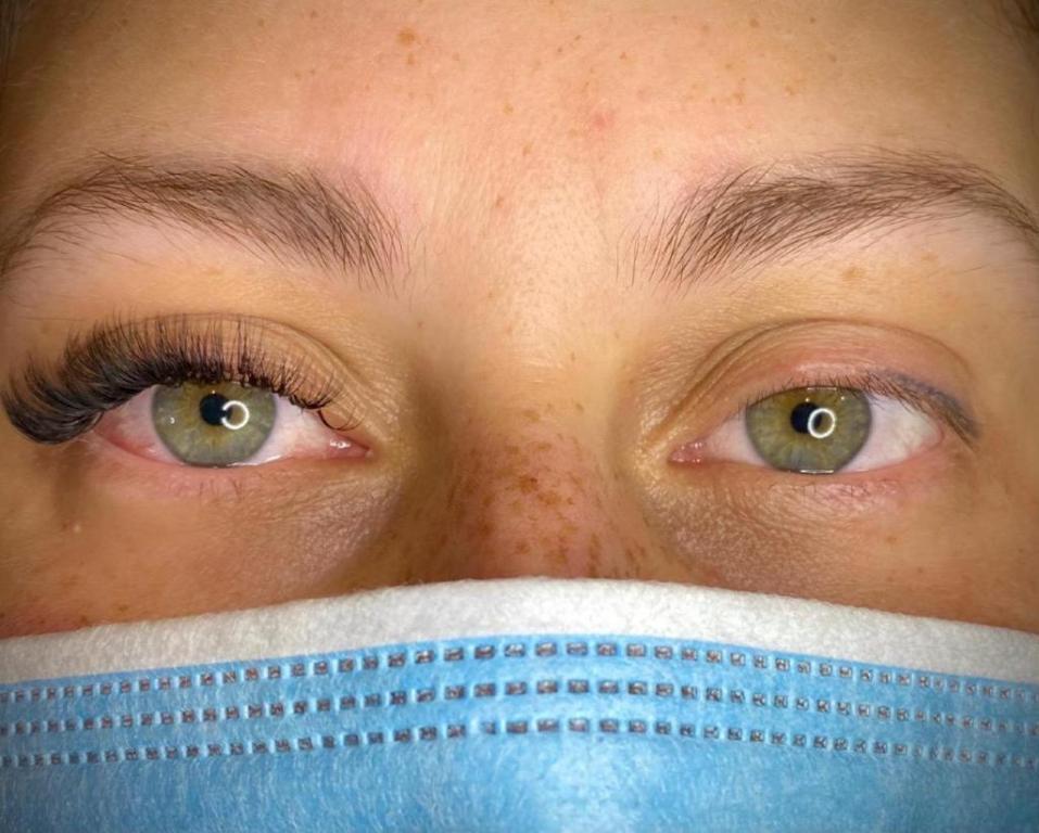 Lis Ris Eyelashes Lis Ris Eyelashes