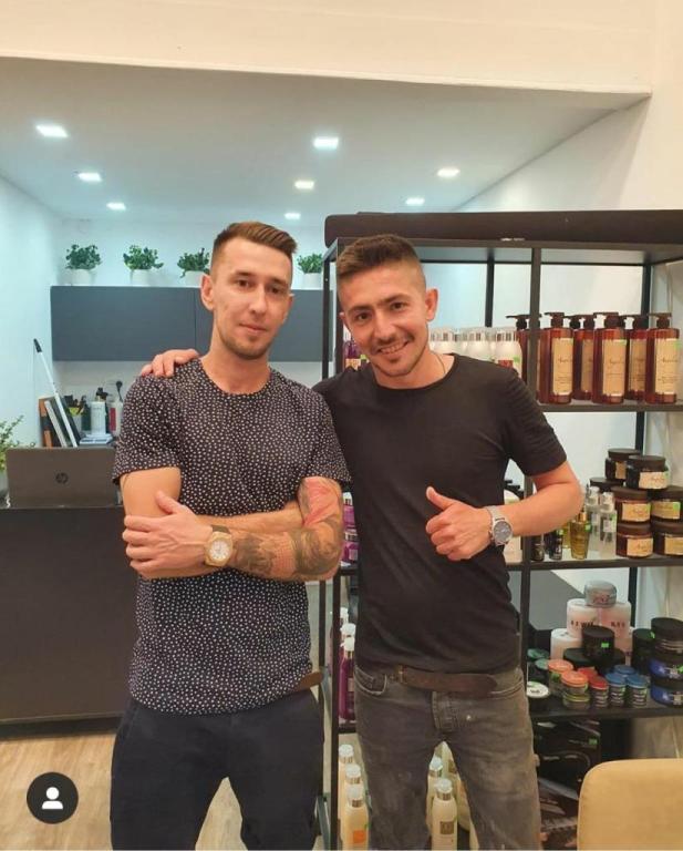 אקי וטלי עיצוב שיער אקי וטלי עיצוב שיער