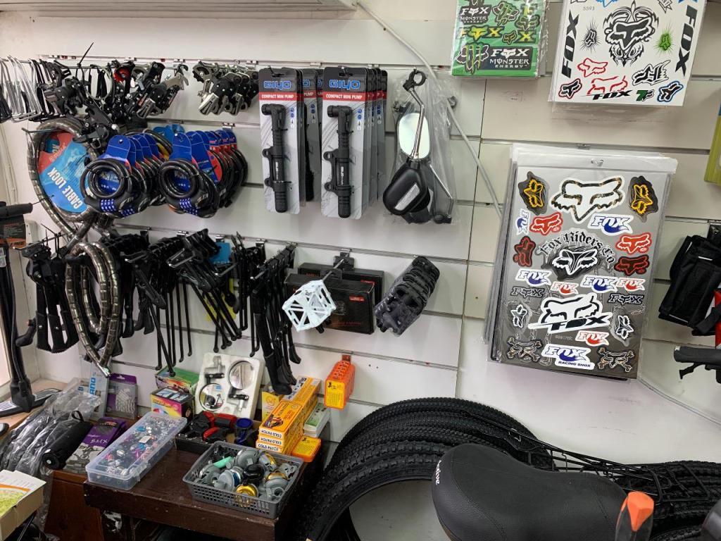 יותם בייק יותם בייק