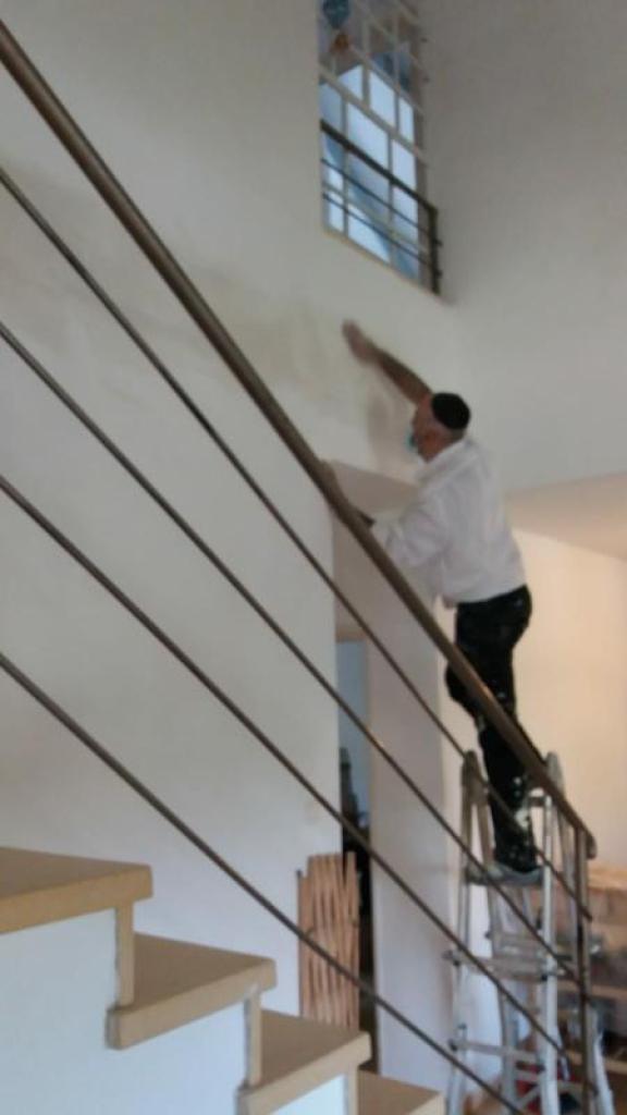 אלופים בצבע אלופים בצבע