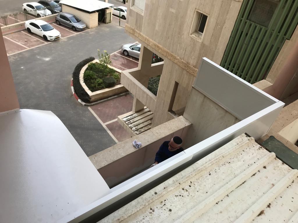 אלומית דניאל אברהמי אלומית דניאל אברהמי