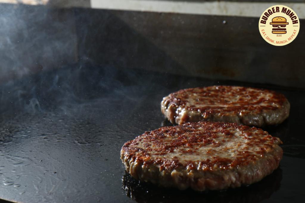 בורגר מאנץ' בורגר מאנץ'