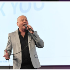 אבי אופק זמר  מנוהל