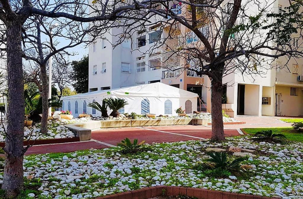 אוהל איתן אוהל איתן