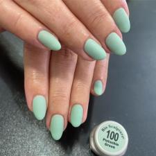 Daniella nails