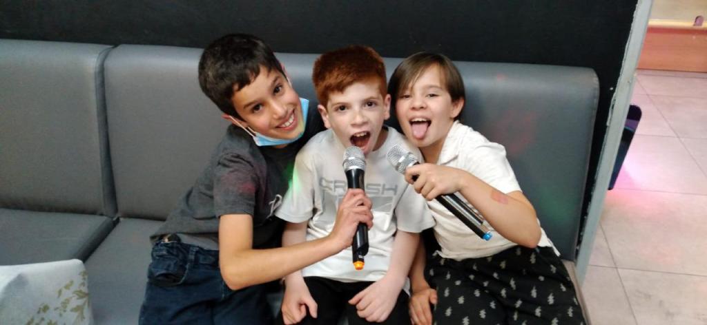 קריוקי לב קריוקי לב