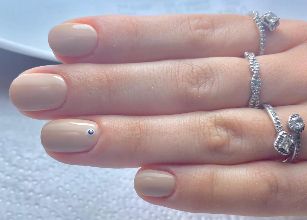 Shaked nail Shaked nail